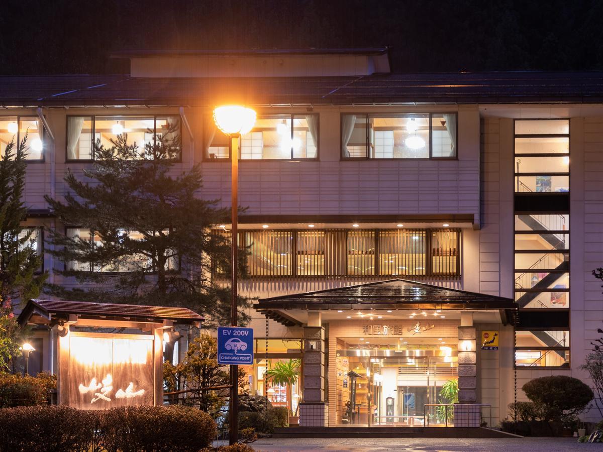 Ryokan Gizan Takayama  Exteriör bild