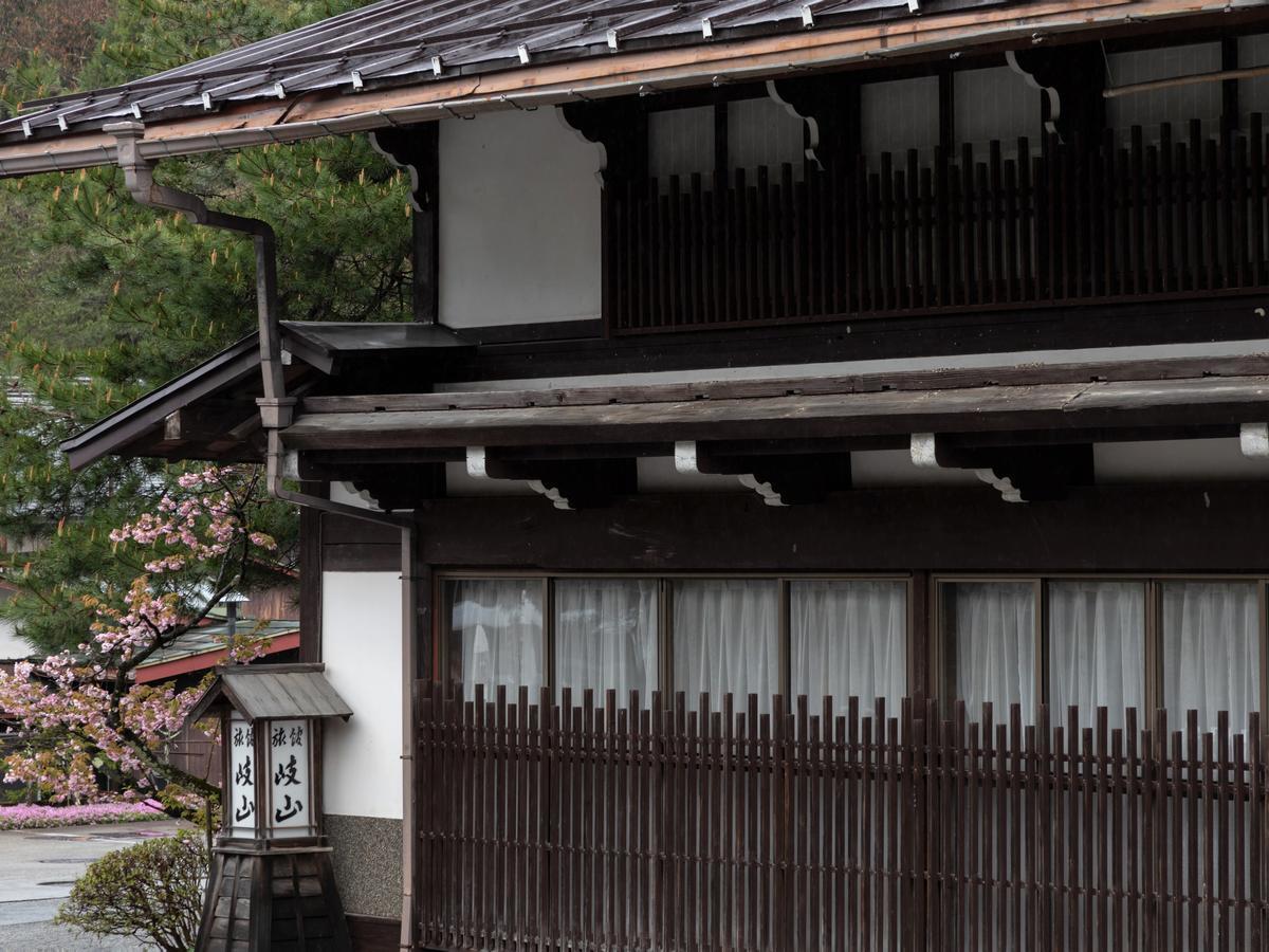 Ryokan Gizan Takayama  Exteriör bild