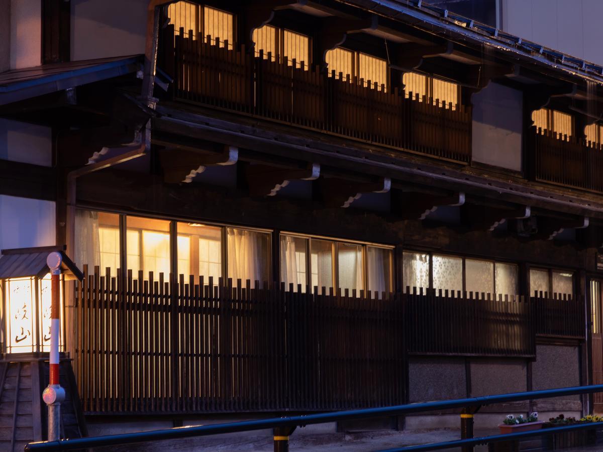 Ryokan Gizan Takayama  Exteriör bild